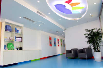 青島花開遠方教育咨詢 專業引領，助力成長